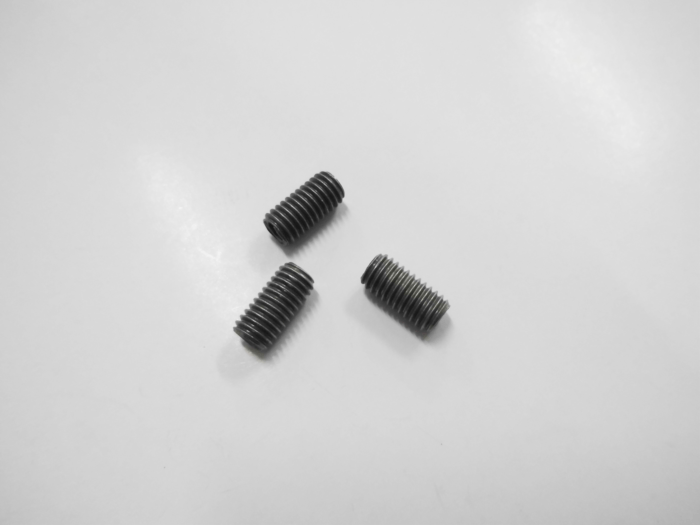 TORNILLO M5 X 0.8 X 7 